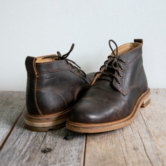 Men's Clarks mid lace-up leather shoe/boot in beeswax brown size US7 - Picture 2 of 7